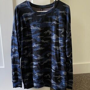 Athleta Black and Gray Camo Sweater